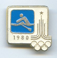 pin urs 1980 og moscow pictogram on blue background with logo of the games on white background 