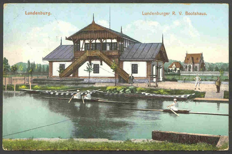 pc aut lundenburger rv 1908 boathouse with 2x and 1x on the water 