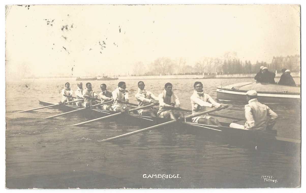 PC GBR 1905 The Cambridge crew at Putney